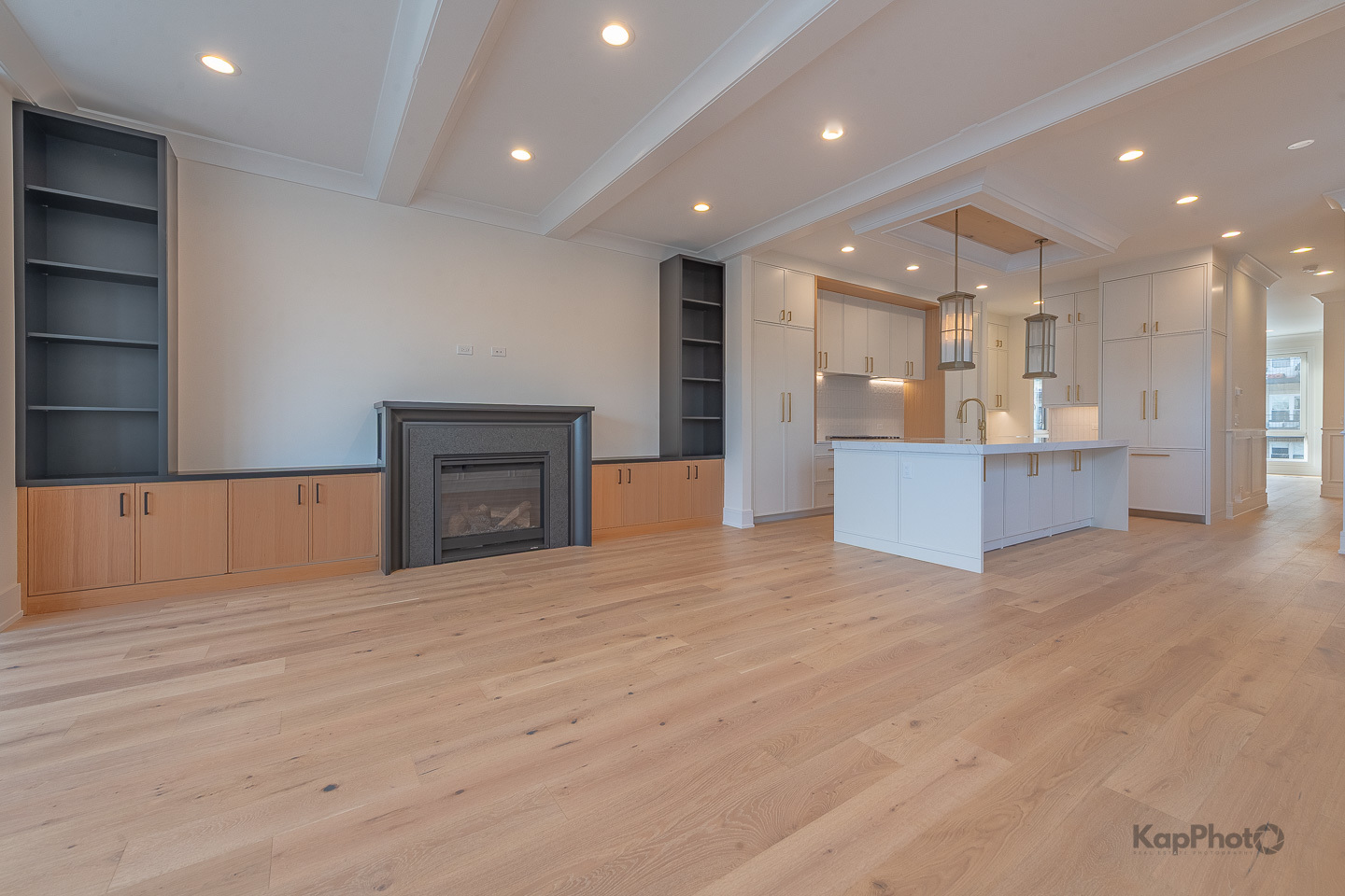 4017 N Albany Avenue