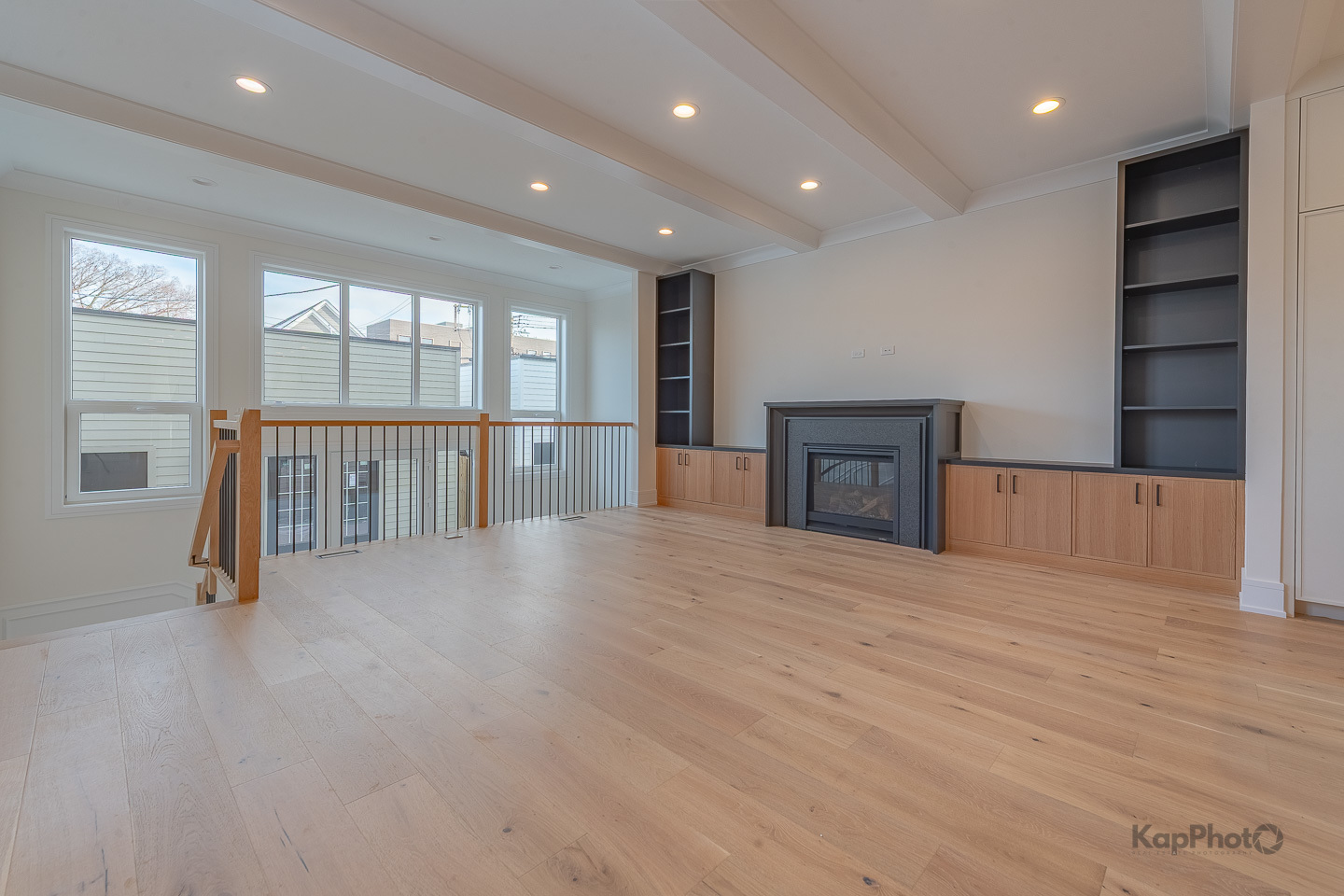 4017 N Albany Avenue