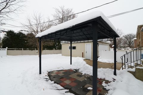 Tiny photo for 324 Parkside Avenue, Itasca, IL 60143 (MLS # 12529348)