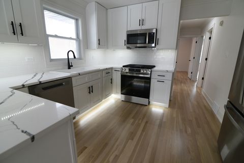 Tiny photo for 324 Parkside Avenue, Itasca, IL 60143 (MLS # 12529348)