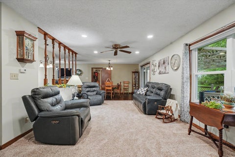 Tiny photo for 309 S 3rd Street, Chatsworth, IL 60921 (MLS # 12730784)