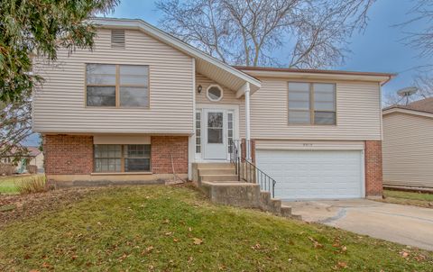 2019 WILLIAMSBURG Drive Streamwood IL 60107