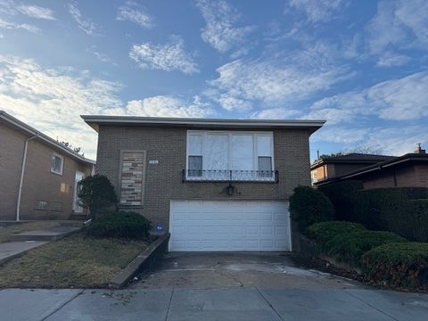 Photo of 1721 E 91st Place, Chicago, IL 60617 (MLS # 12555563)