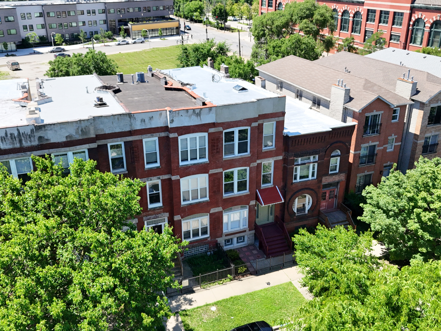 3169 W Monroe Street