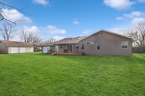 Tiny photo for 2 Division Street, Bristol, IL 60512 (MLS # 12620104)