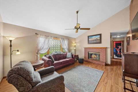 Tiny photo for 2 Division Street, Bristol, IL 60512 (MLS # 12620104)