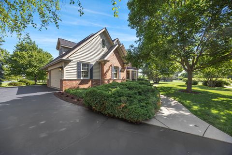 Tiny photo for 40W082 Fox Mill Boulevard, St. Charles, IL 60175 (MLS # 12656933)
