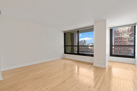 Tiny photo for 1030 N State Street #5M, Chicago, IL 60610 (MLS # 12613358)