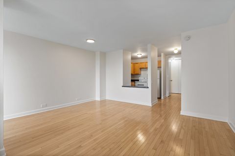 Tiny photo for 1030 N State Street #5M, Chicago, IL 60610 (MLS # 12613358)