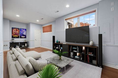 Tiny photo for 1119 Orangery Court, Carol Stream, IL 60188 (MLS # 12517224)