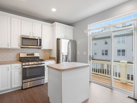 Tiny photo for 1119 Orangery Court, Carol Stream, IL 60188 (MLS # 12517224)