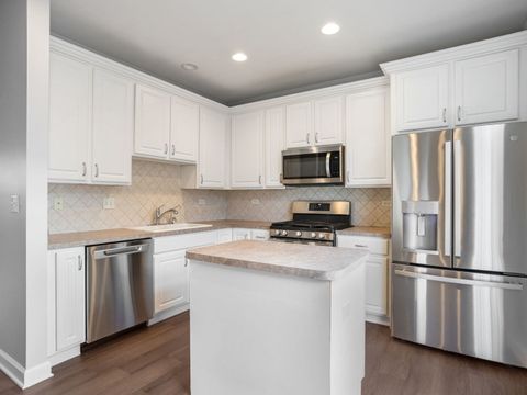 Tiny photo for 1119 Orangery Court, Carol Stream, IL 60188 (MLS # 12517224)