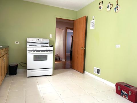 Tiny photo for 4719 S Tripp Avenue, Chicago, IL 60632 (MLS # 12473102)