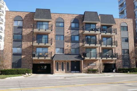 Photo of 603 S River Road #2M, Des Plaines, IL 60016 (MLS # 12622984)