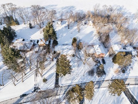 Tiny photo for 178 Brookhill Road, Libertyville, IL 60048 (MLS # 12561899)