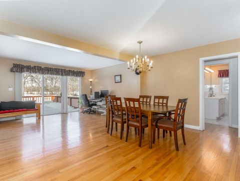 Tiny photo for 178 Brookhill Road, Libertyville, IL 60048 (MLS # 12561899)