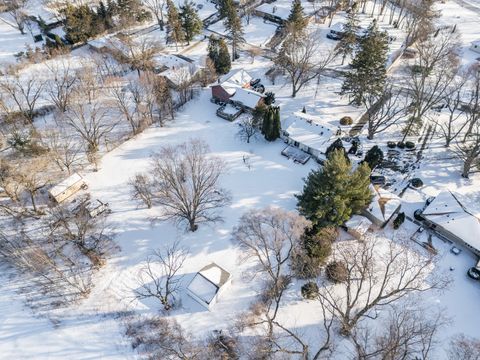Tiny photo for 178 Brookhill Road, Libertyville, IL 60048 (MLS # 12561899)