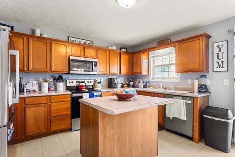 Tiny photo for 3910 Pebblebrook Lane, Champaign, IL 61822 (MLS # 12713228)