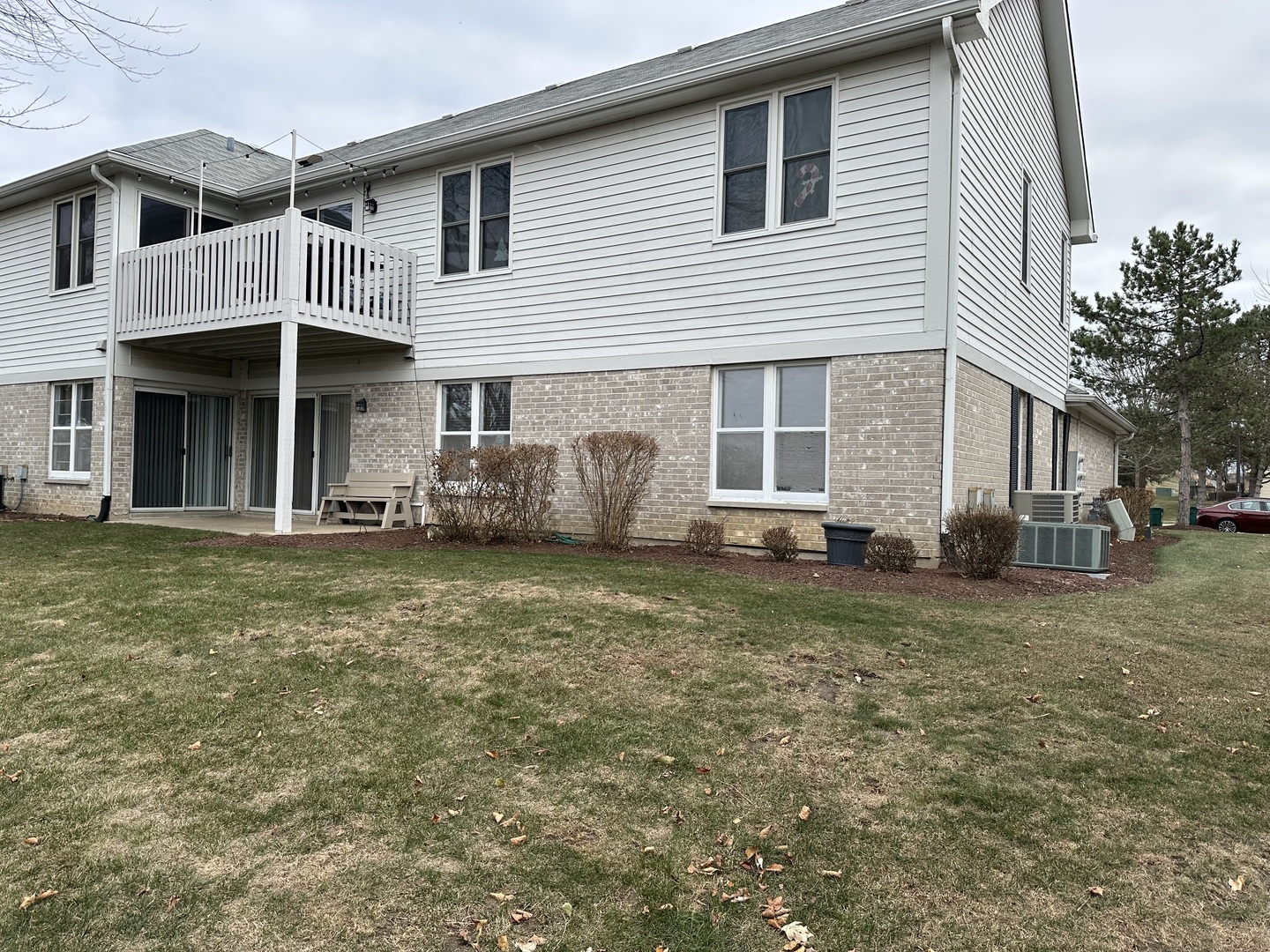 1250 N Streamwood Lane 338