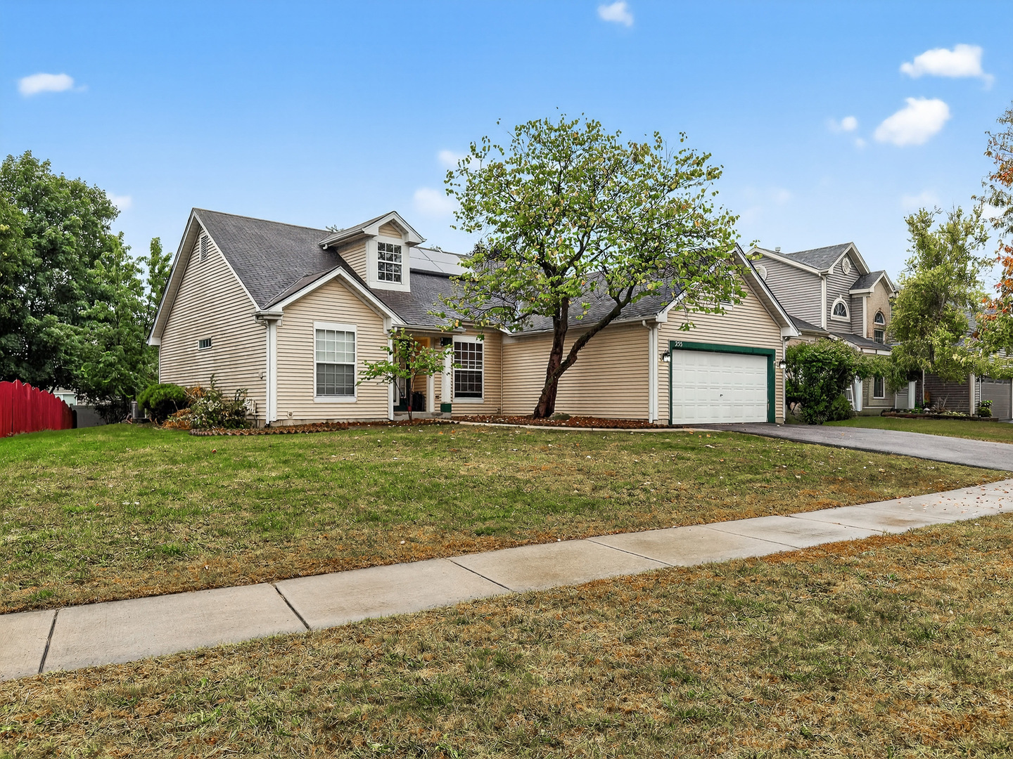 255 Braemar
