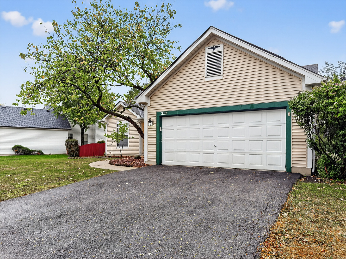 255 Braemar
