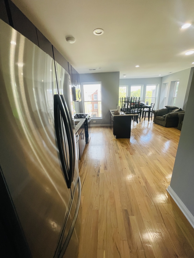 1411 E 67th Place 3E