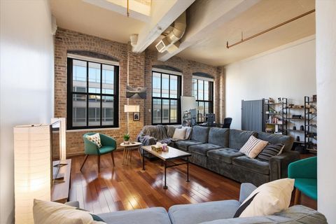 Tiny photo for 801 S Wells Street #1006, Chicago, IL 60607 (MLS # 12569953)