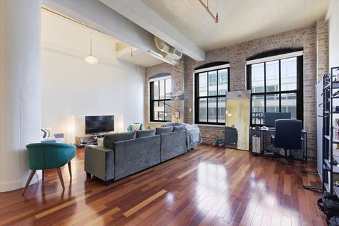 Tiny photo for 801 S Wells Street #1006, Chicago, IL 60607 (MLS # 12569953)