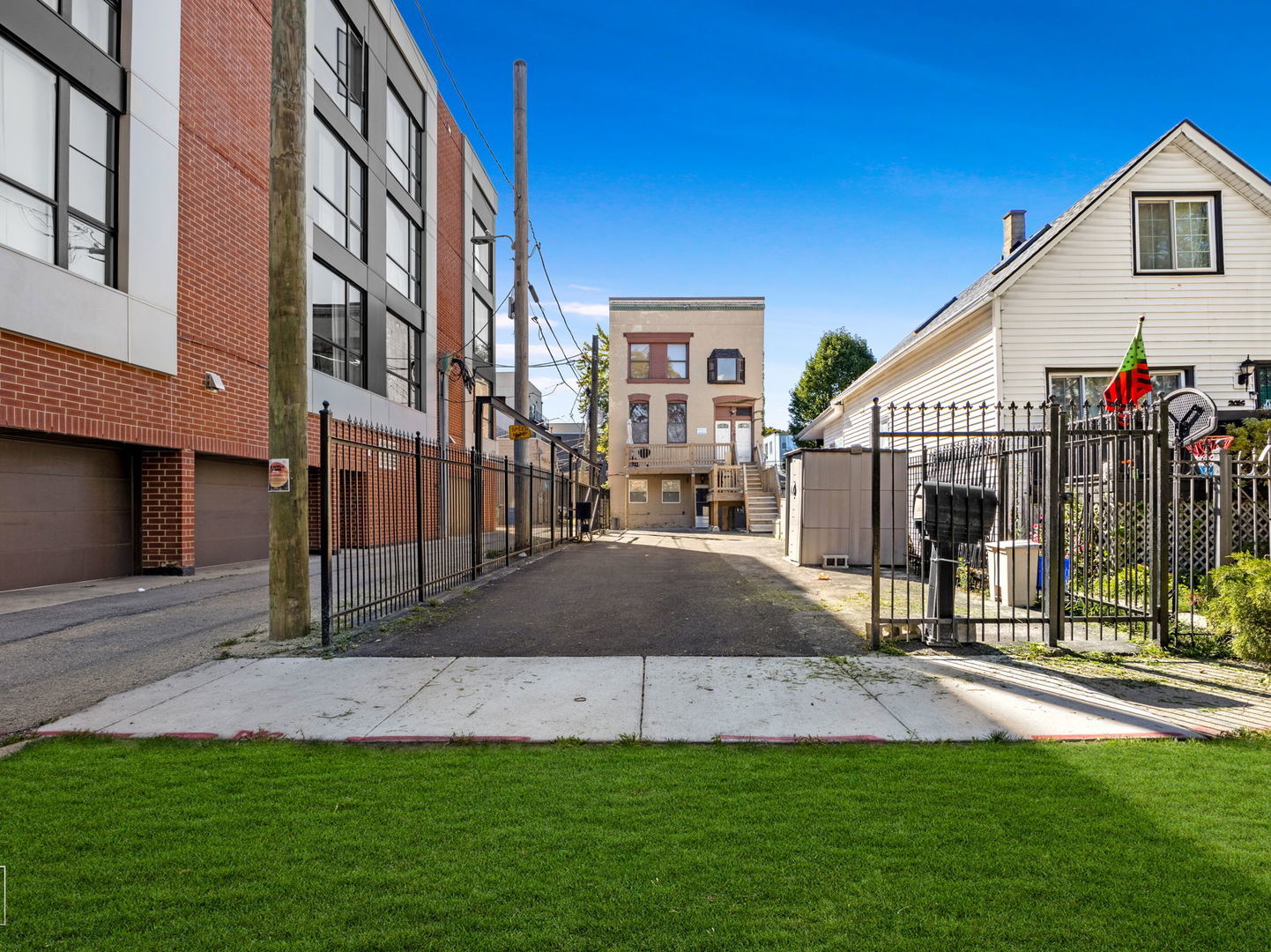 2014 N Whipple Street