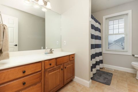 Tiny photo for 4 Scofield Court, Bloomington, IL 61704 (MLS # 12537439)