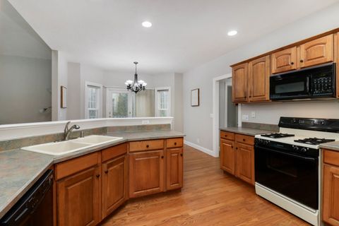 Tiny photo for 4 Scofield Court, Bloomington, IL 61704 (MLS # 12537439)