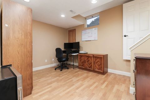 Tiny photo for 4 Scofield Court, Bloomington, IL 61704 (MLS # 12537439)