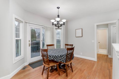 Tiny photo for 4 Scofield Court, Bloomington, IL 61704 (MLS # 12537439)