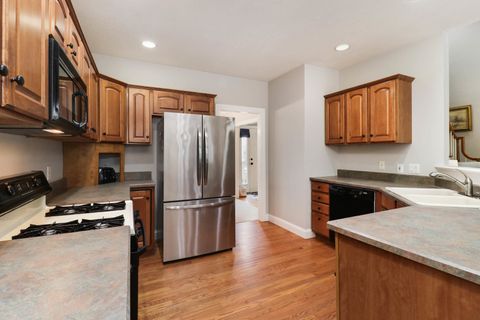 Tiny photo for 4 Scofield Court, Bloomington, IL 61704 (MLS # 12537439)