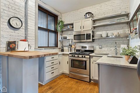 Tiny photo for 6619 N Glenwood Avenue #2S, Chicago, IL 60626 (MLS # 12629950)