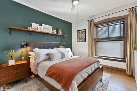 Tiny photo for 6619 N Glenwood Avenue #2S, Chicago, IL 60626 (MLS # 12629950)