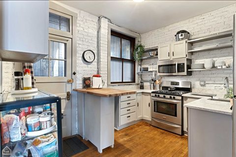 Tiny photo for 6619 N Glenwood Avenue #2S, Chicago, IL 60626 (MLS # 12629950)