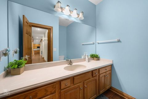 Tiny photo for 6709 Oakwood Manor Drive, Crystal Lake, IL 60012 (MLS # 12612243)