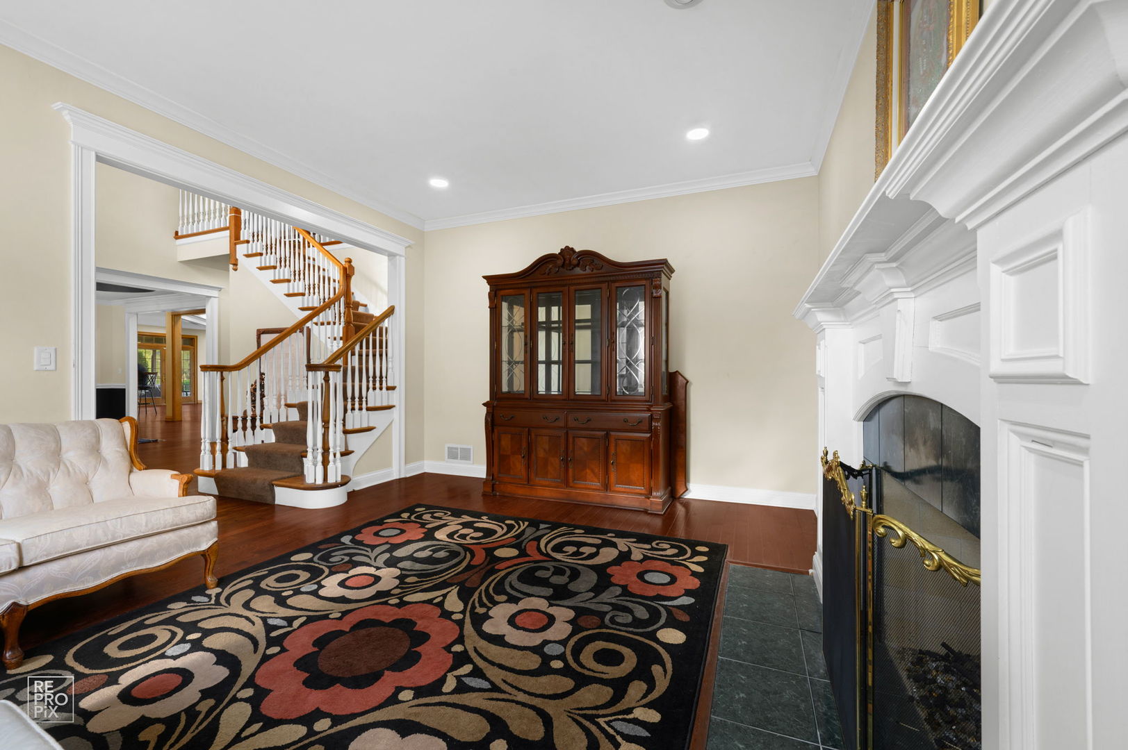 6709 Oakwood Manor Drive