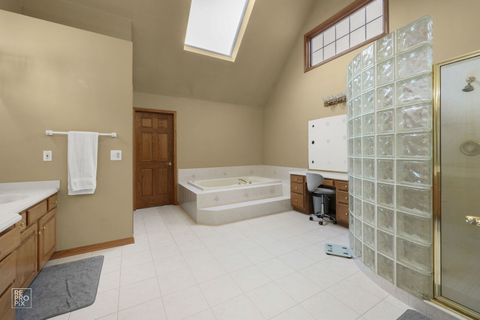 Tiny photo for 6709 Oakwood Manor Drive, Crystal Lake, IL 60012 (MLS # 12612243)