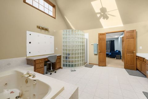 Tiny photo for 6709 Oakwood Manor Drive, Crystal Lake, IL 60012 (MLS # 12612243)