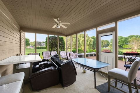 Tiny photo for 6709 Oakwood Manor Drive, Crystal Lake, IL 60012 (MLS # 12612243)
