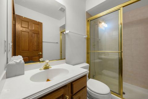 Tiny photo for 6709 Oakwood Manor Drive, Crystal Lake, IL 60012 (MLS # 12612243)
