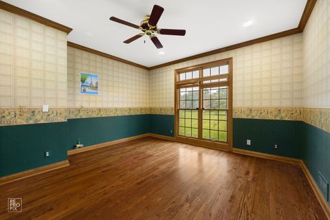 Tiny photo for 6709 Oakwood Manor Drive, Crystal Lake, IL 60012 (MLS # 12612243)