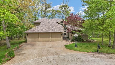 Tiny photo for 5353 Bailey Avenue, Clinton, IL 61727 (MLS # 12627244)