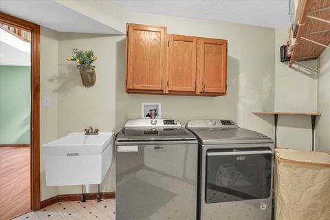 Tiny photo for 5353 Bailey Avenue, Clinton, IL 61727 (MLS # 12627244)