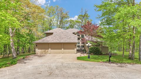 Tiny photo for 5353 Bailey Avenue, Clinton, IL 61727 (MLS # 12627244)