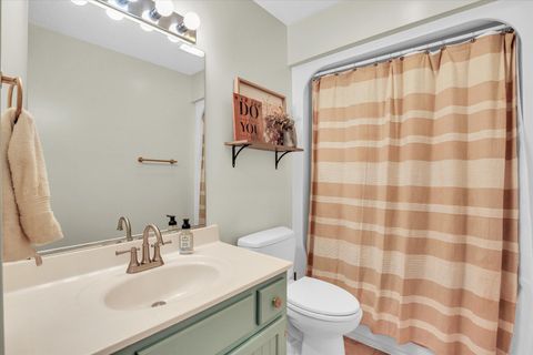 Tiny photo for 5353 Bailey Avenue, Clinton, IL 61727 (MLS # 12627244)