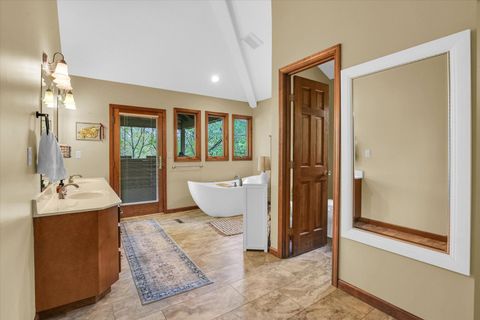 Tiny photo for 5353 Bailey Avenue, Clinton, IL 61727 (MLS # 12627244)