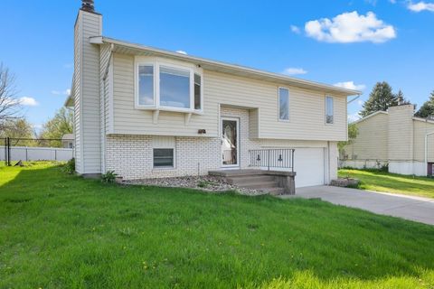 Tiny photo for 109 Blackhawk Drive, Park View, IA 52748 (MLS # 12627284)